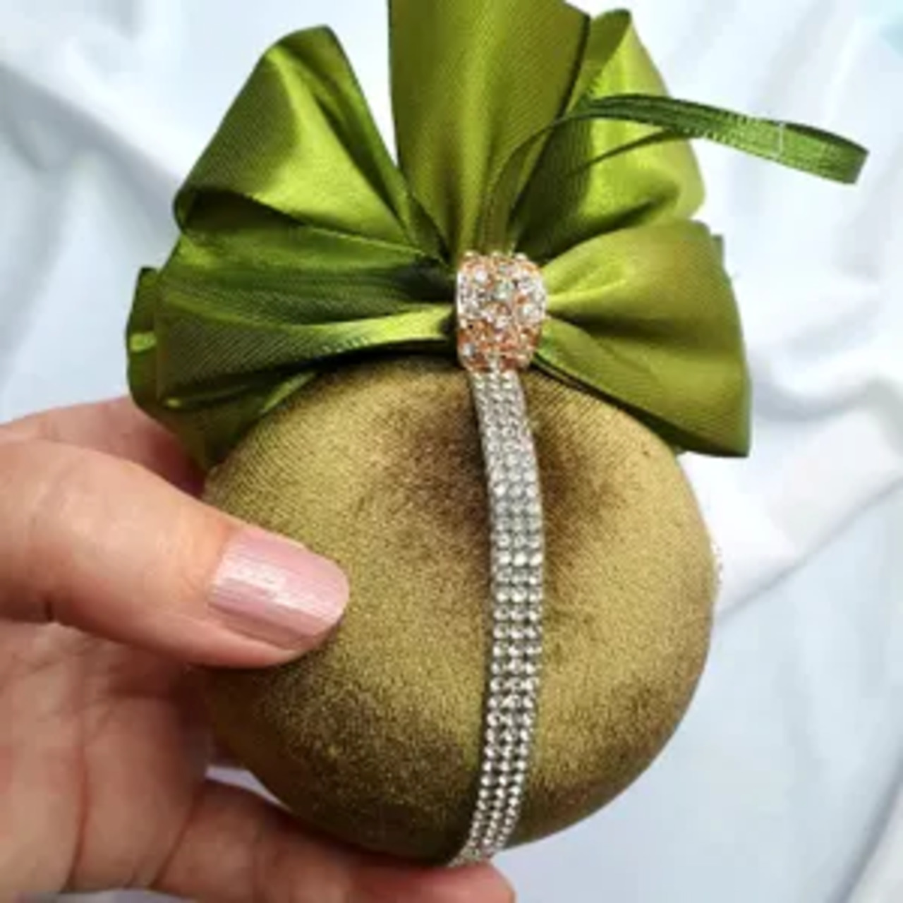 Green Velvet Christmas Ornaments Elegant Decor - Image 8