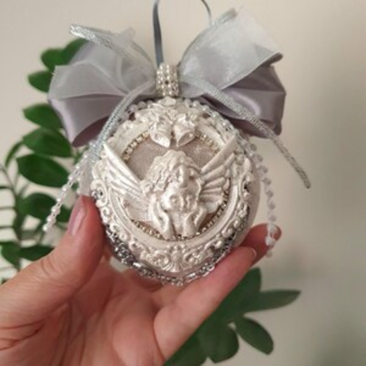 Velvet Christmas Ornaments Set - Image 5