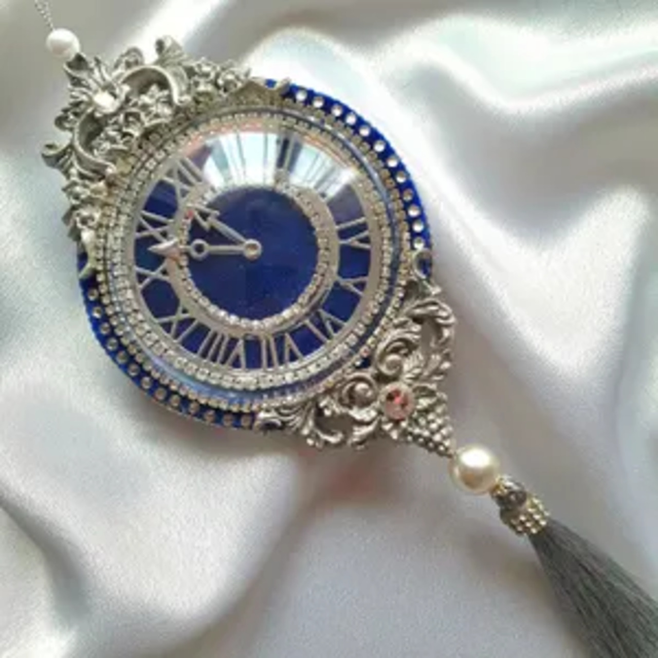 Blue and Gray Velvet Christmas Ornaments Set - Image 8