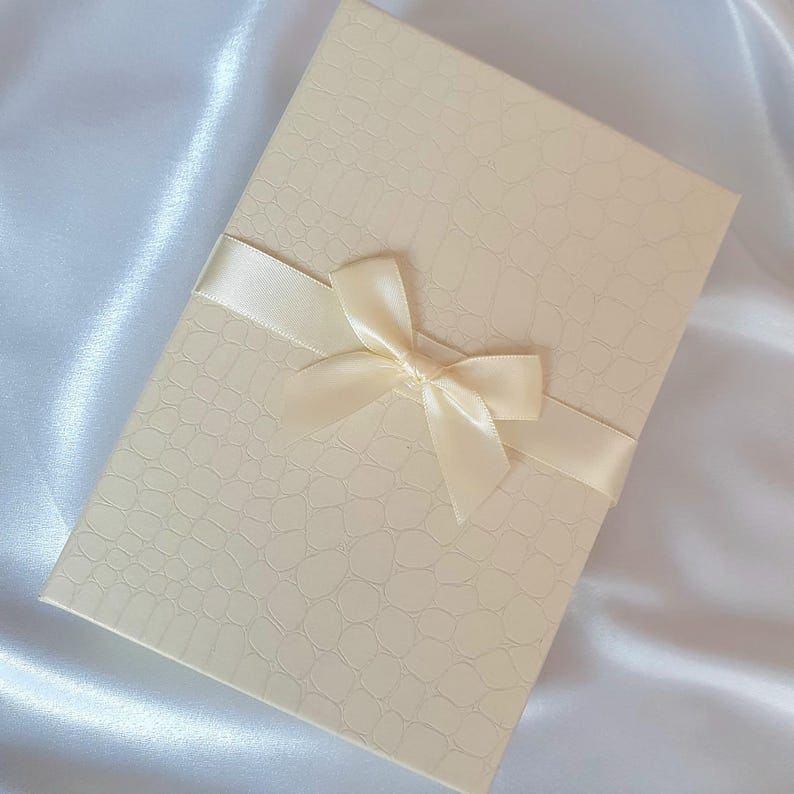 Handmade Gift Set with Greeting Card and Velvet Envelope - Image 7